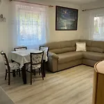 Jarmila Vendeghaz 4*