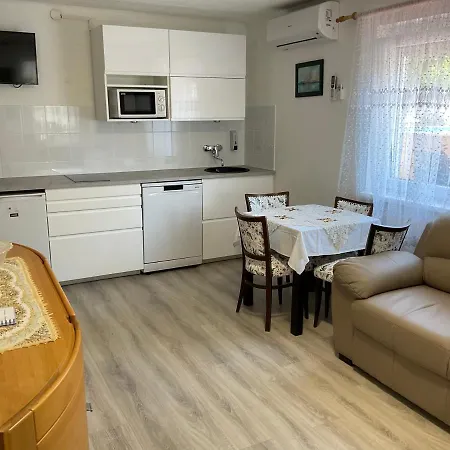 Jarmila Vendeghaz Penzion Balatonberény