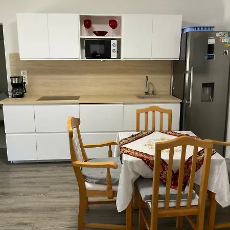 בית הארחה Jarmila Vendeghaz Balatonberény