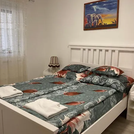 בית הארחה Jarmila Vendeghaz 4*