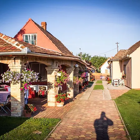 Jarmila Vendeghaz בית הארחה