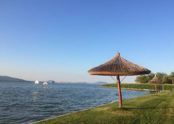 Jarmila Vendeghaz Гостевой дом Балатонберень